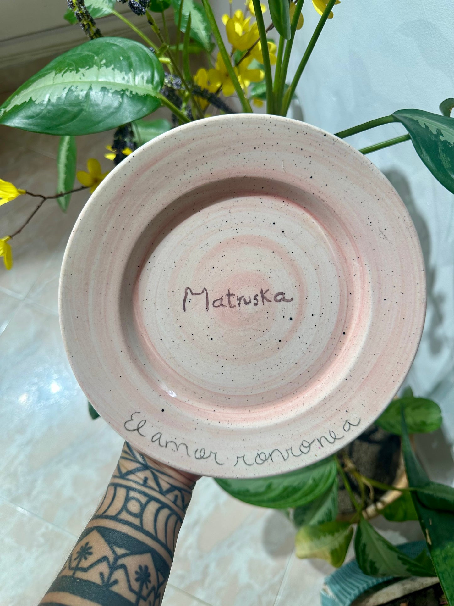 Plato en Cerámica - El Amor Ronronea