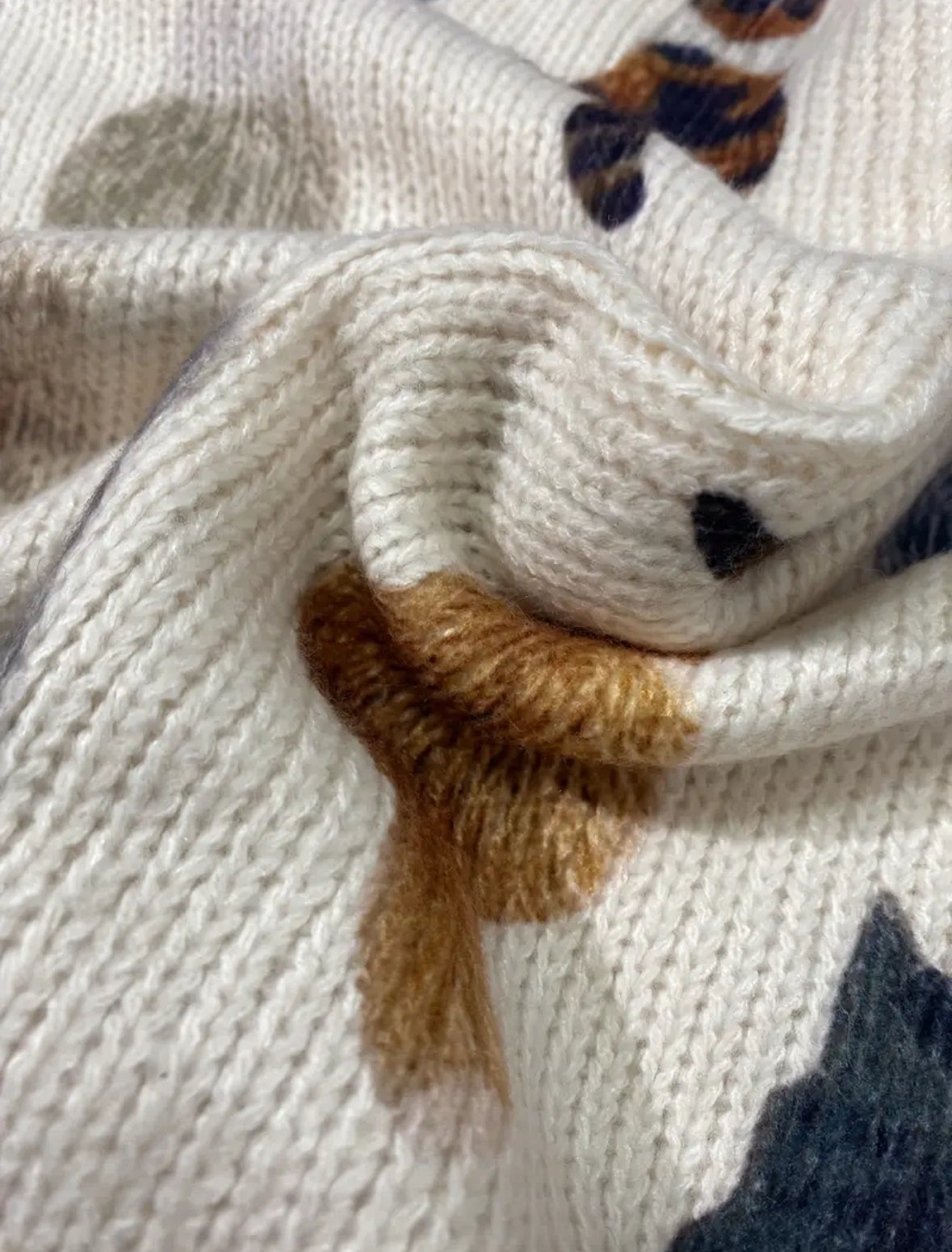 Suéter con Diseño de Gatitos