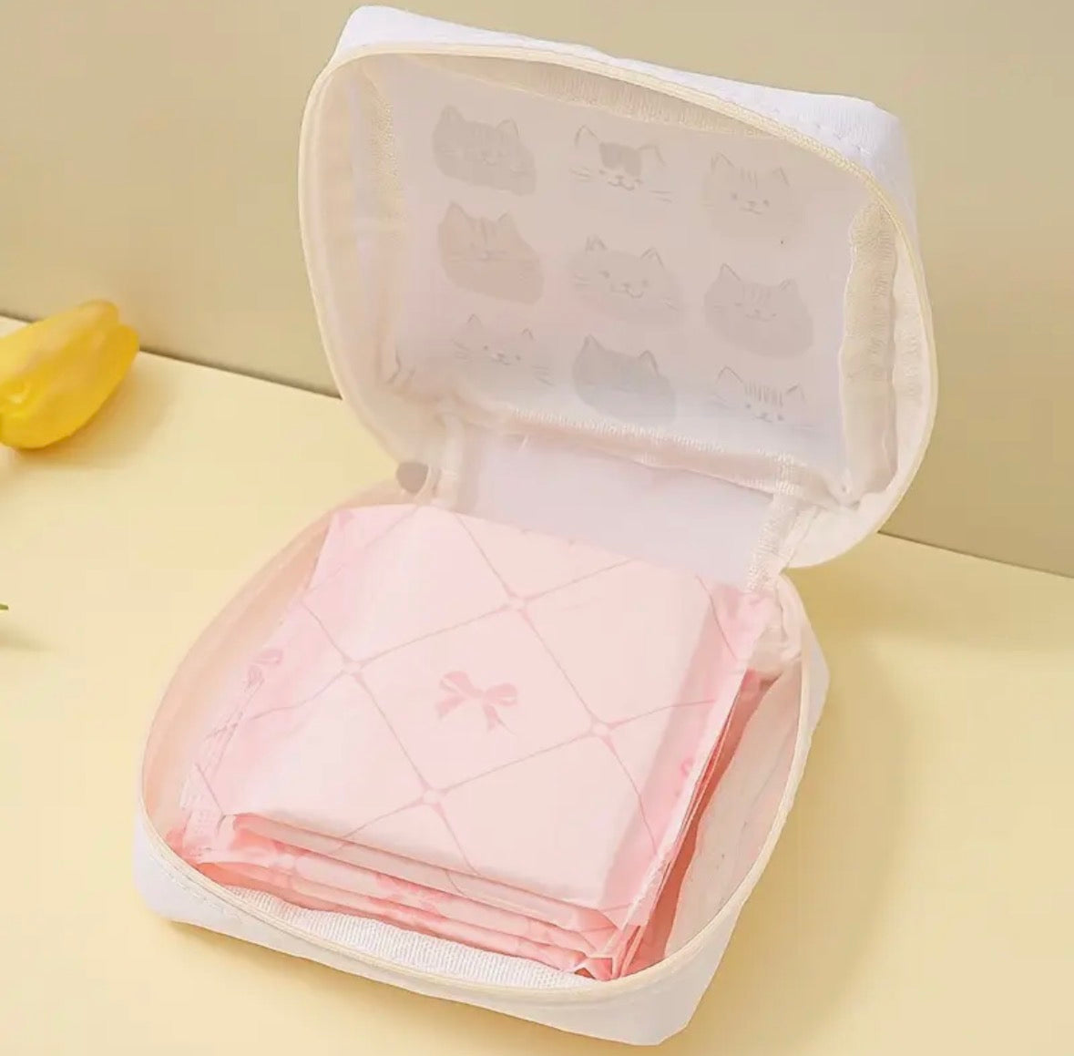 Cosmetiquera gatitos