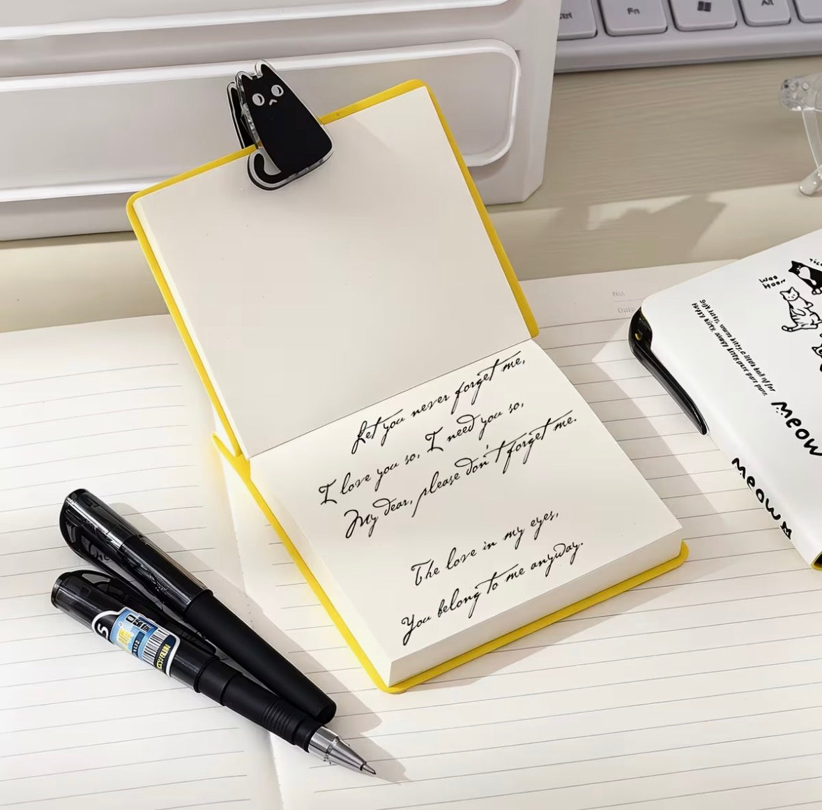 Cuaderno de Bolsillo con Lapicero
