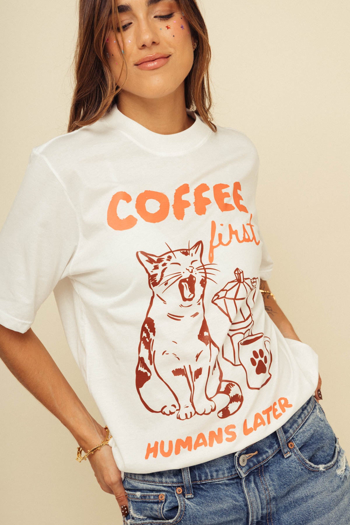 Camiseta Coffee First