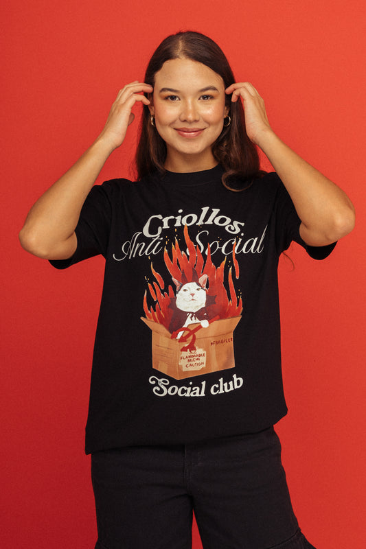 Camiseta Gatita Onfire	Negro