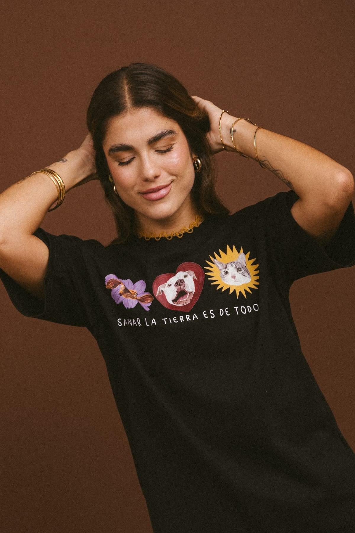 Camiseta Todos Sienten - Negra