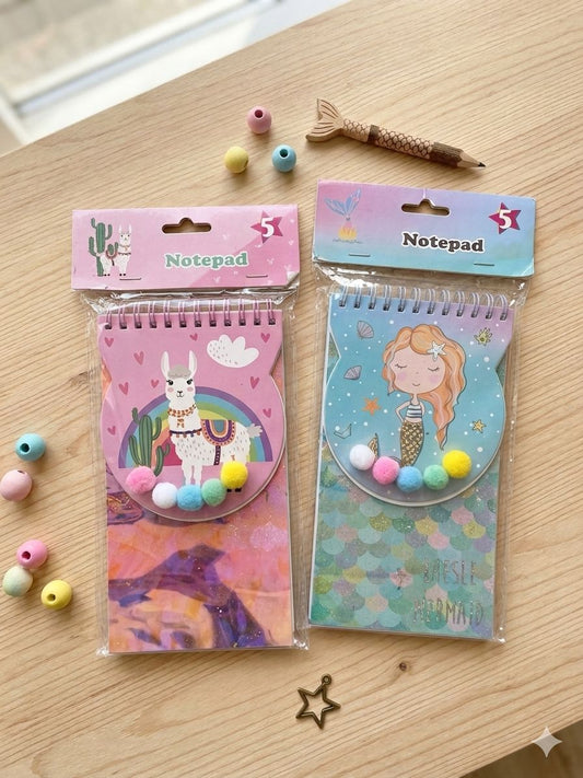 Libreta Anillada Infantil con Pompones Dinámicos