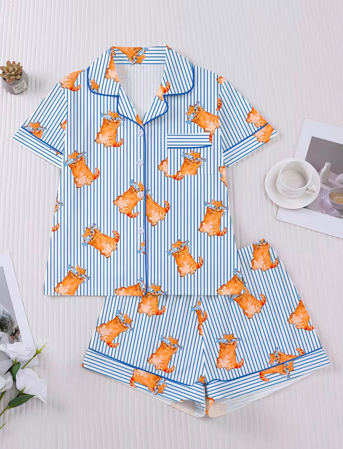 Pijama de Gatos y rayas